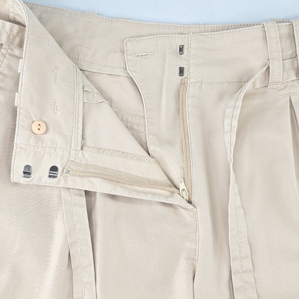 J.Jill High Rise Belted Cotton Twill Chino Shorts Pleated Cuffed Khaki Size 12 - Picture 3 of 6
